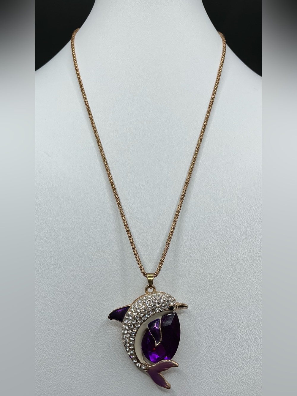 BETSEY JOHNSON GOLDTONE RHINESTONE ENAMEL CURVED DOLPHIN PENDANT NECKLACE